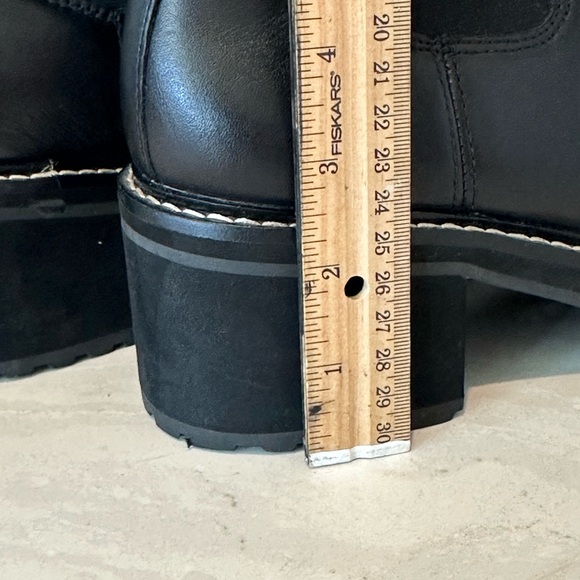 Madewell Carina Platform Chelsea Boot - Picture 4 of 8